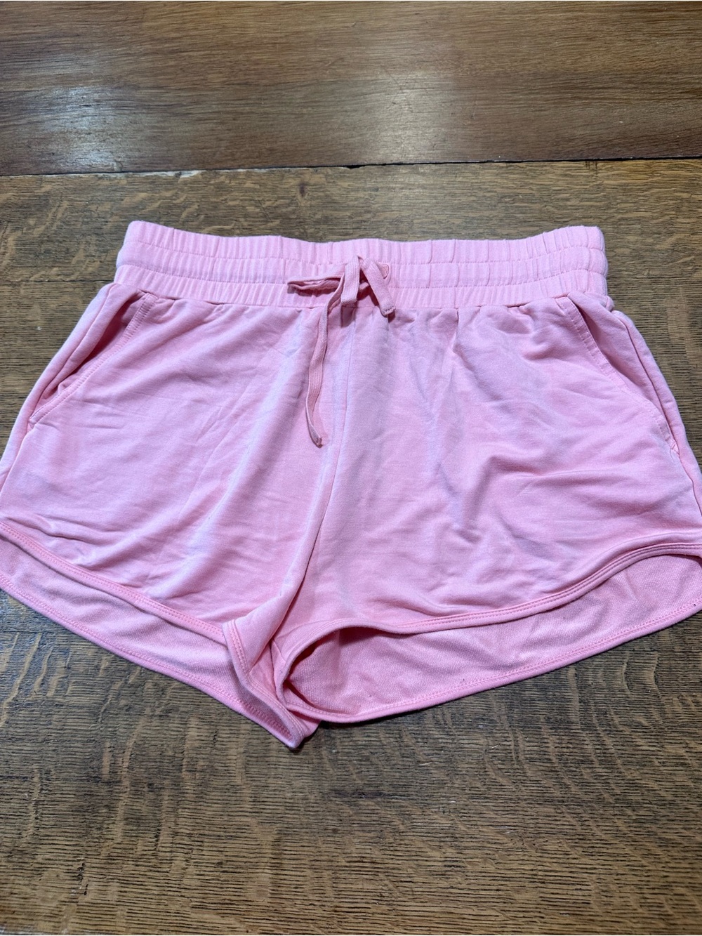 Fabletics women’s sz large Light Pink Drawstring Athletic Shorts